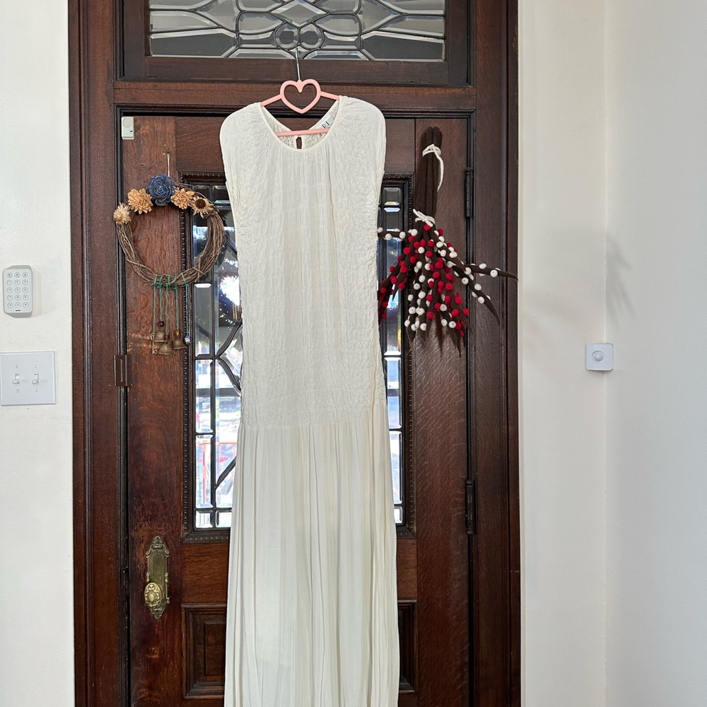 Vintage R.J. Collection by Chelsea Rousseau Long Ruched Gown, Ivory, Size 6 - Picture 8 of 10